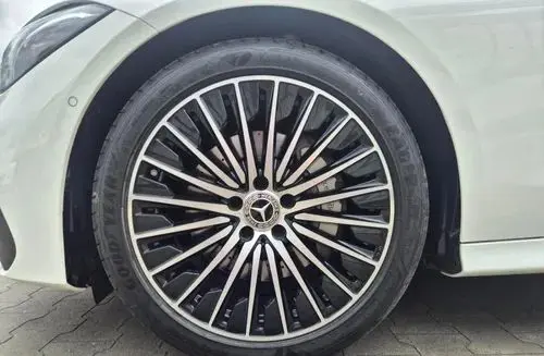 MERCEDES-BENZ Cle 