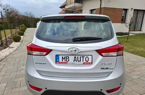 HYUNDAI Ix20 