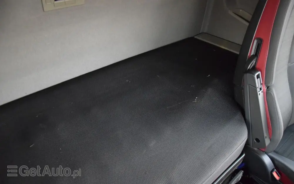 VOLVO FH500 / I-SAVE / EURO 6 / KLIMATYZACJA POSTOJOWA / ACC / LEDY / 2 ZBIORNIKI / FULL SPILERY / SERWISOWANY / SPROWADZONY 