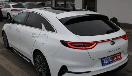 KIA Proceed 