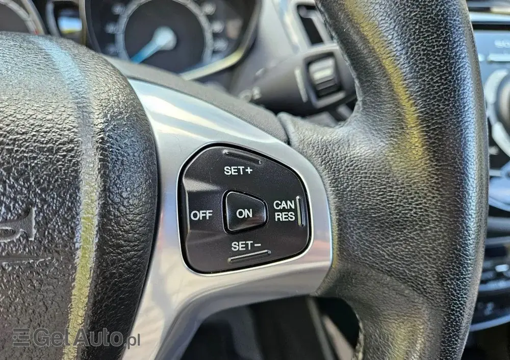 FORD B-MAX 1.0 EcoBoost Titanium