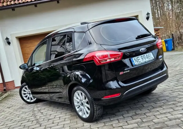FORD B-MAX 1.0 EcoBoost Titanium