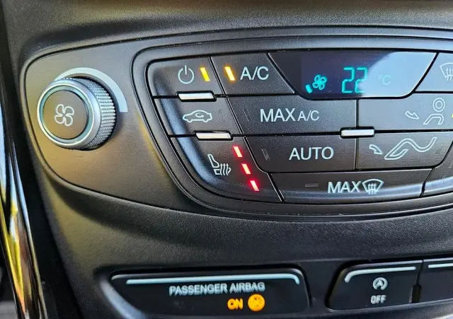 FORD B-MAX 1.0 EcoBoost Titanium