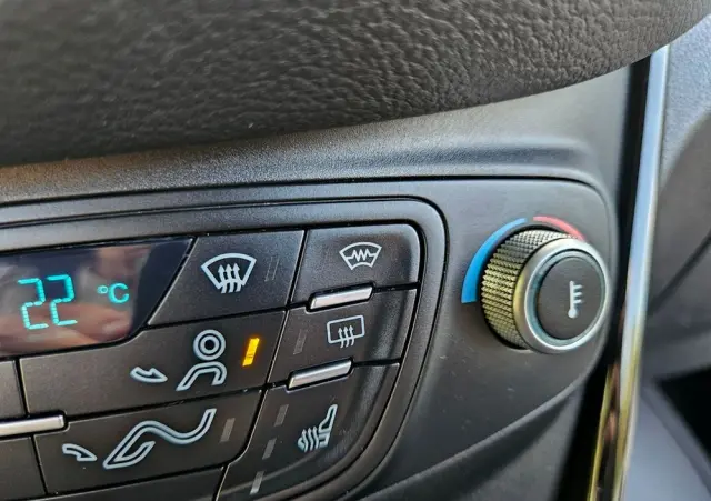 FORD B-MAX 1.0 EcoBoost Titanium