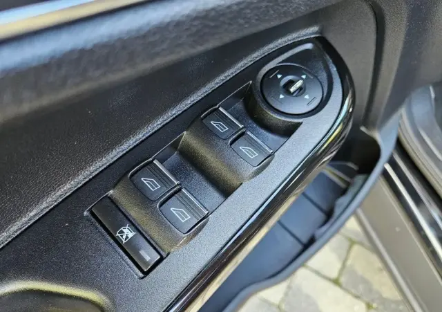 FORD B-MAX 1.0 EcoBoost Titanium