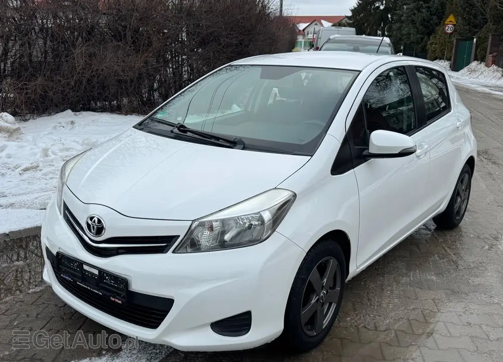 TOYOTA Yaris 1.0 VVT-i Trend