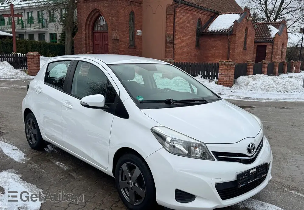 TOYOTA Yaris 1.0 VVT-i Trend