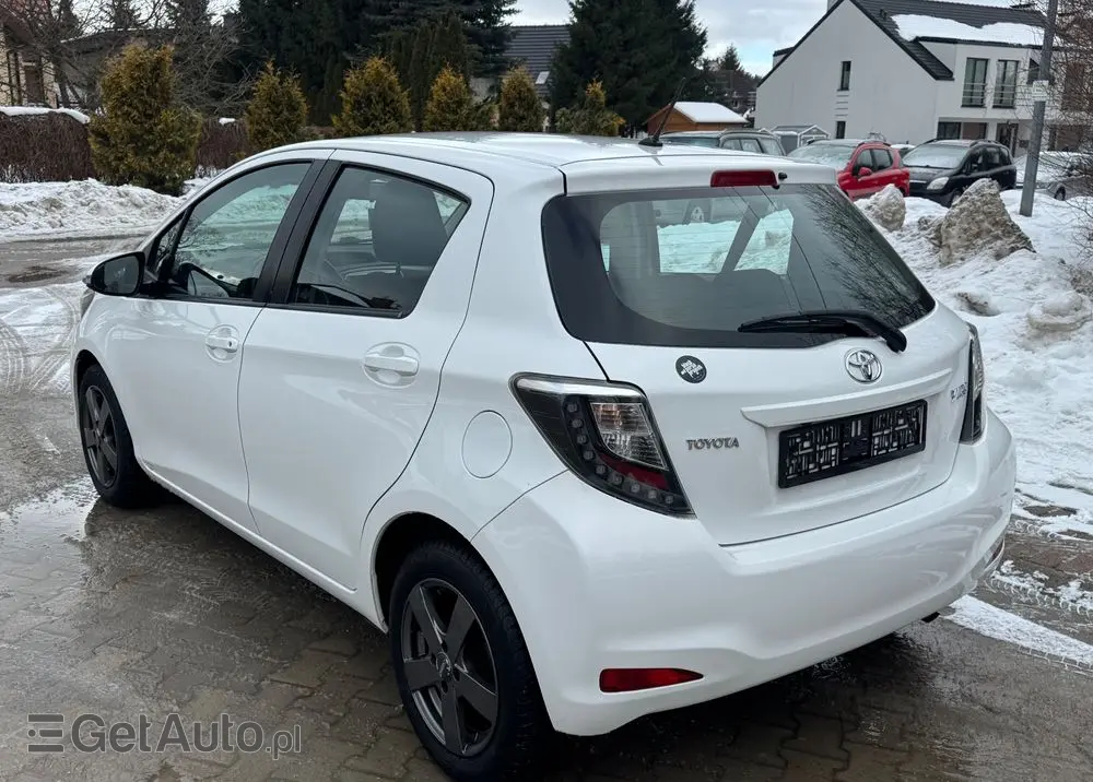 TOYOTA Yaris 1.0 VVT-i Trend