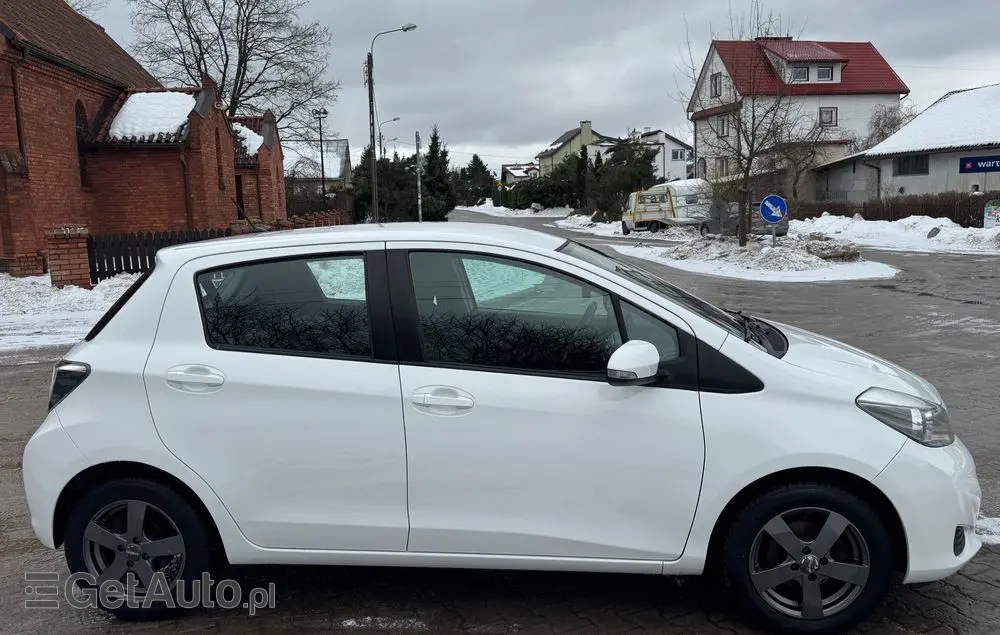 TOYOTA Yaris 1.0 VVT-i Trend
