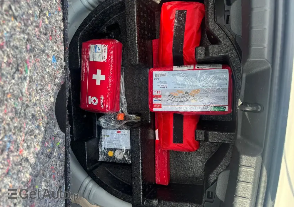 TOYOTA Yaris 1.0 VVT-i Trend