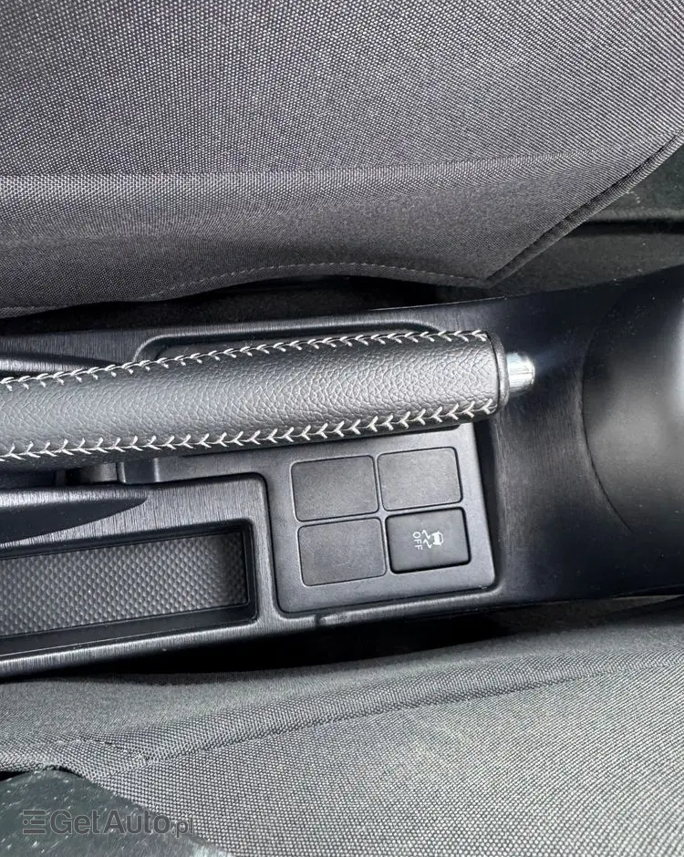 TOYOTA Yaris 1.0 VVT-i Trend