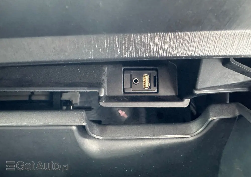 TOYOTA Yaris 1.0 VVT-i Trend