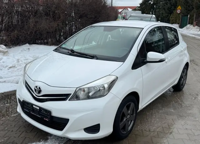 TOYOTA Yaris 1.0 VVT-i Trend