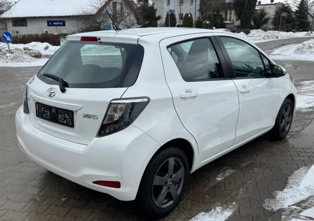 TOYOTA Yaris 1.0 VVT-i Trend