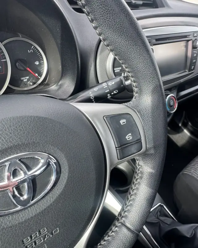 TOYOTA Yaris 1.0 VVT-i Trend