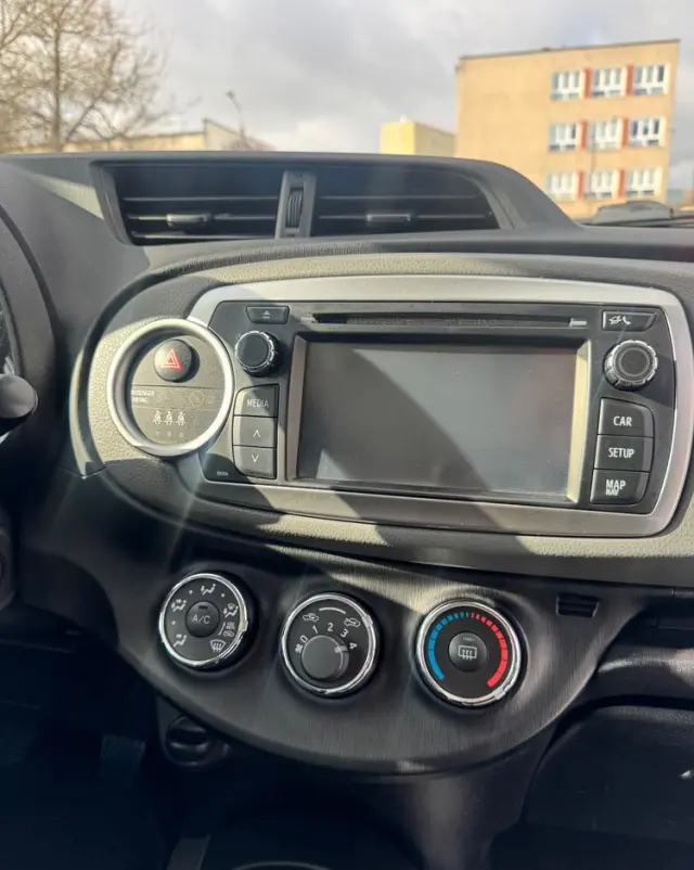 TOYOTA Yaris 1.0 VVT-i Trend