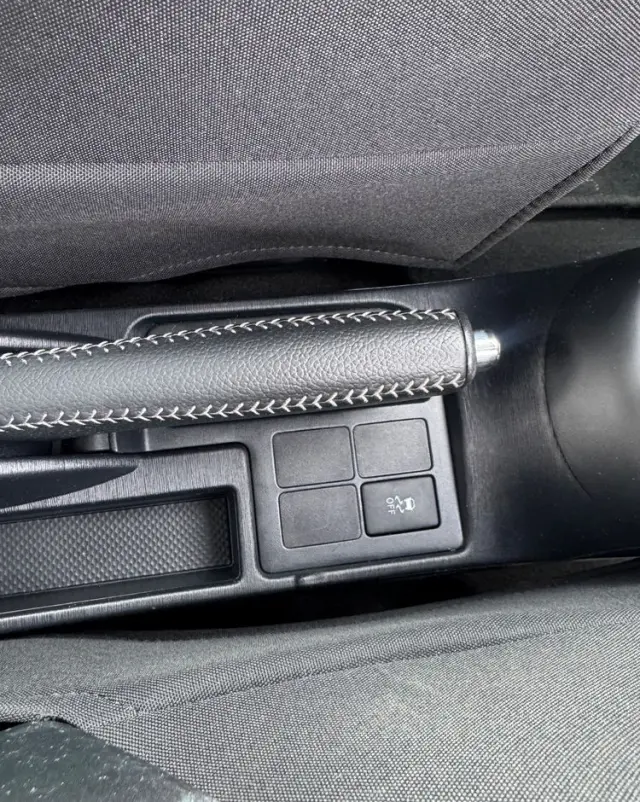 TOYOTA Yaris 1.0 VVT-i Trend