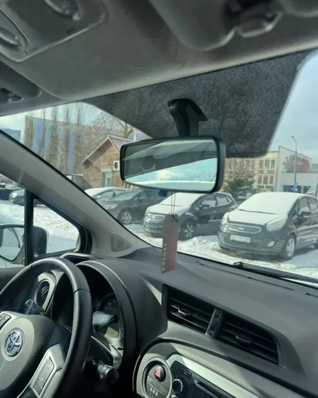 TOYOTA Yaris 1.0 VVT-i Trend