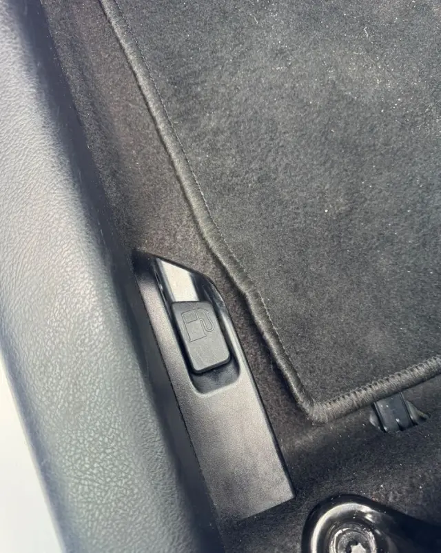 TOYOTA Yaris 1.0 VVT-i Trend