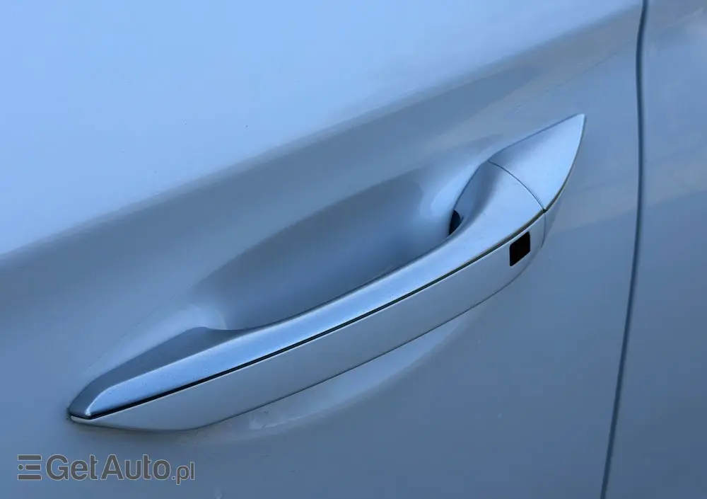 HYUNDAI IONIQ 1.6 GDI Style