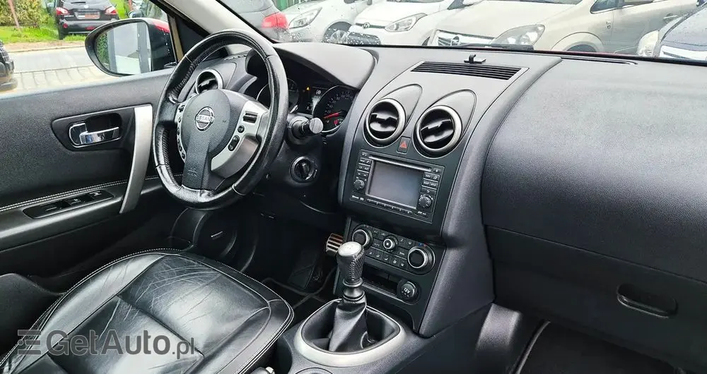 NISSAN Qashqai 2.0 tekna