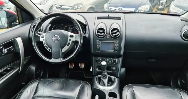 NISSAN Qashqai 2.0 tekna