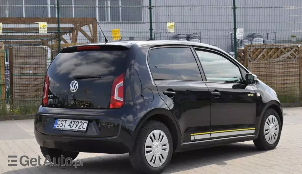 VOLKSWAGEN Up! 