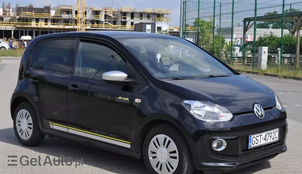 VOLKSWAGEN Up! 