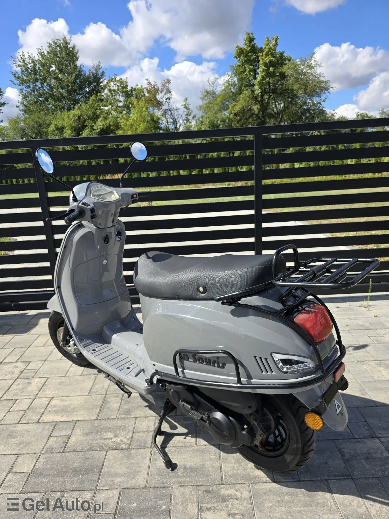 VESPA LA Souris Retro 