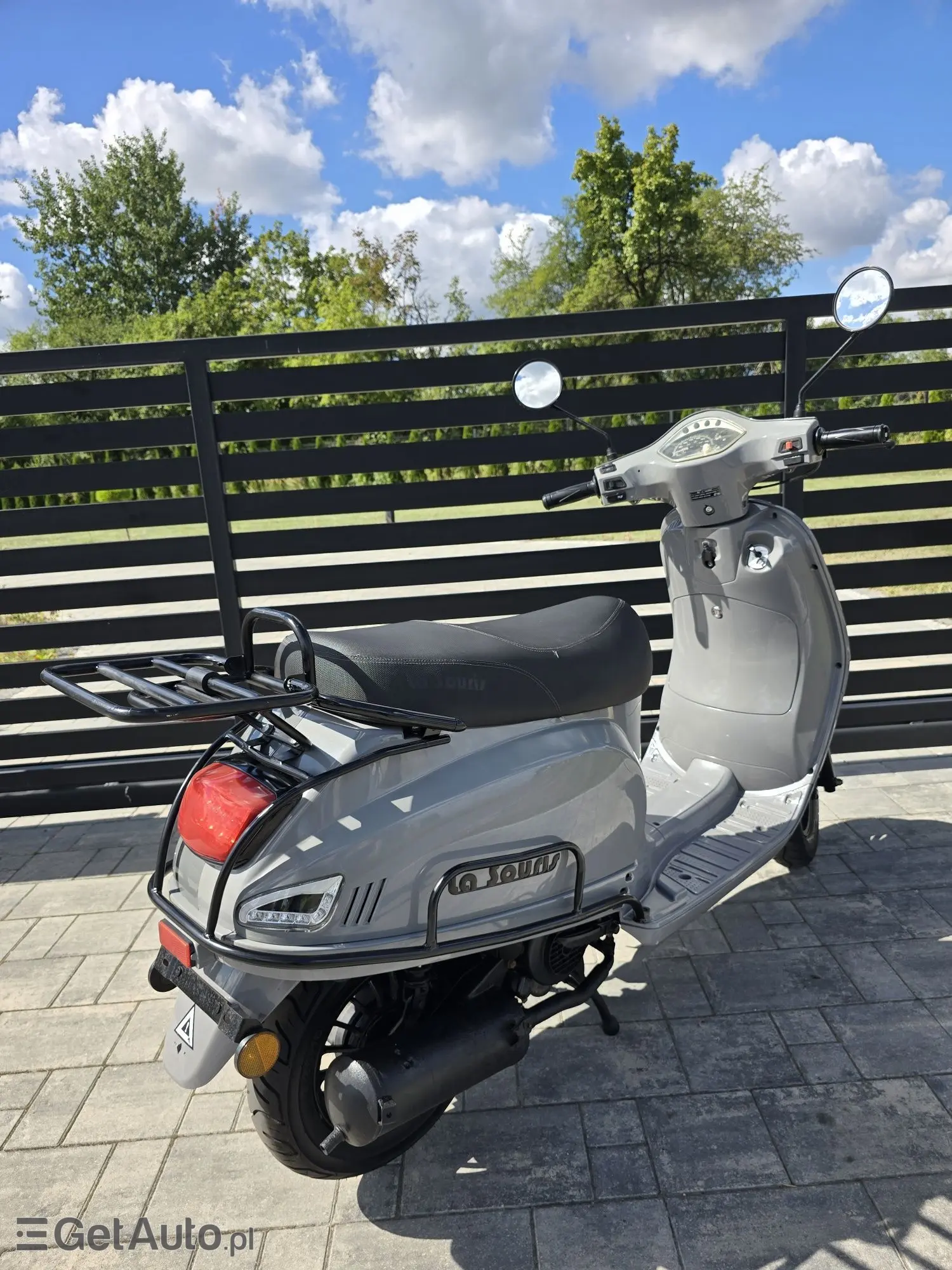 VESPA LA Souris Retro 