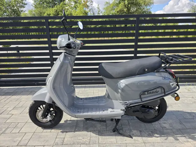 VESPA LA Souris Retro 