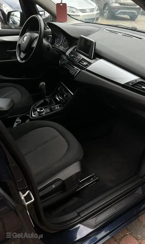 BMW Seria 2 218d Active Tourer Advantage