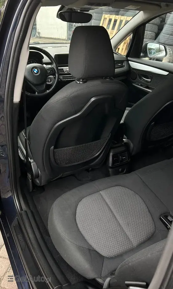 BMW Seria 2 218d Active Tourer Advantage