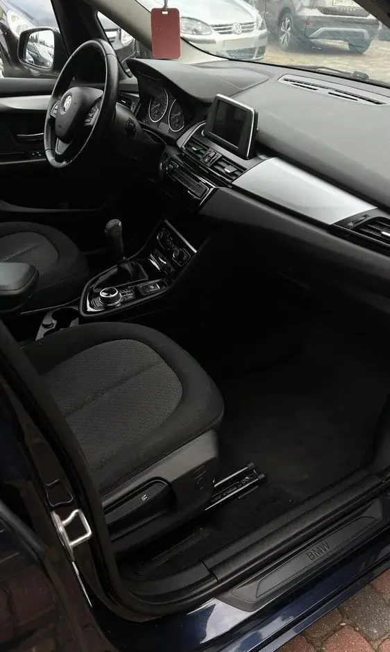 BMW Seria 2 218d Active Tourer Advantage