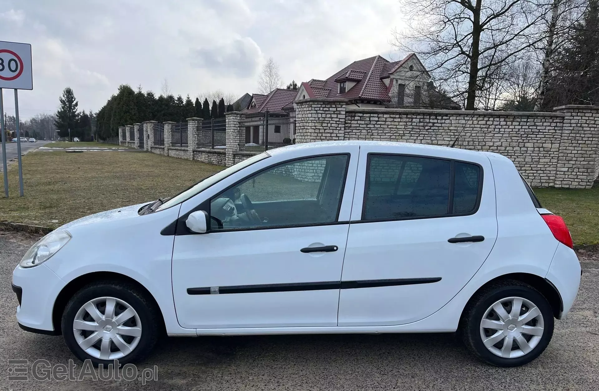 RENAULT Clio 1.2i 16V (75 KM)