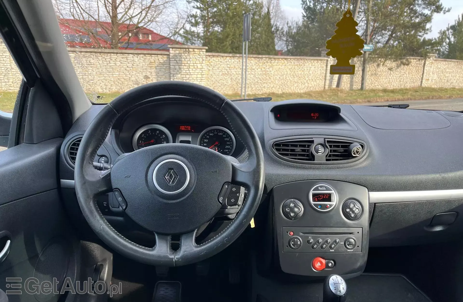 RENAULT Clio 1.2i 16V (75 KM)