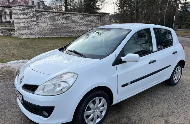 RENAULT Clio 1.2i 16V (75 KM)
