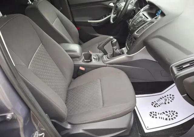 FORD Focus 1.0 EcoBoost Start-Stopp-System Ambiente