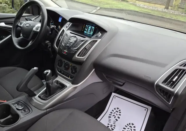 FORD Focus 1.0 EcoBoost Start-Stopp-System Ambiente