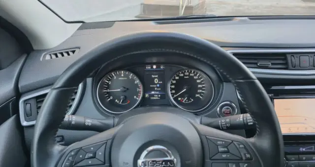 NISSAN Qashqai 1.3 DIG-T DCT N-CONNECTA