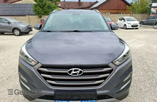 HYUNDAI Tucson 