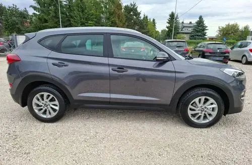 HYUNDAI Tucson 