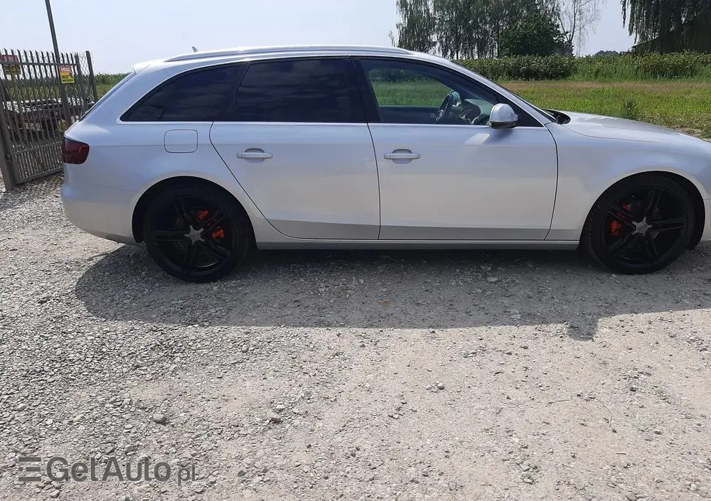 AUDI A4 Avant 2.0 TDI DPF Attraction