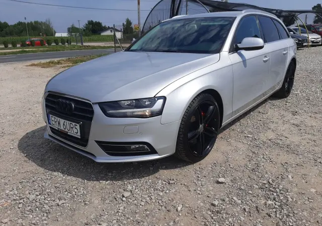AUDI A4 Avant 2.0 TDI DPF Attraction