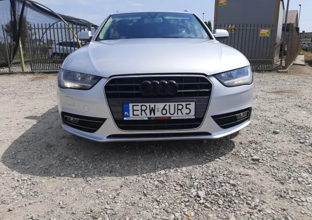 AUDI A4 Avant 2.0 TDI DPF Attraction