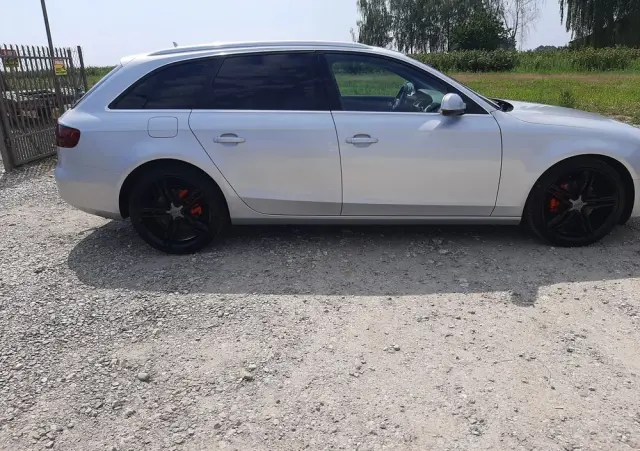AUDI A4 Avant 2.0 TDI DPF Attraction