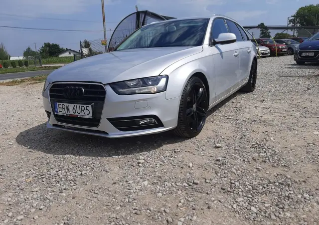 AUDI A4 Avant 2.0 TDI DPF Attraction