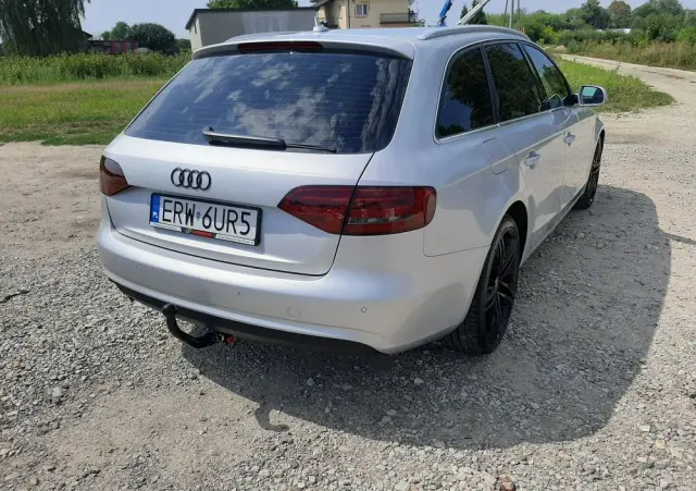 AUDI A4 Avant 2.0 TDI DPF Attraction