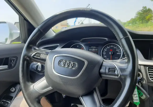 AUDI A4 Avant 2.0 TDI DPF Attraction