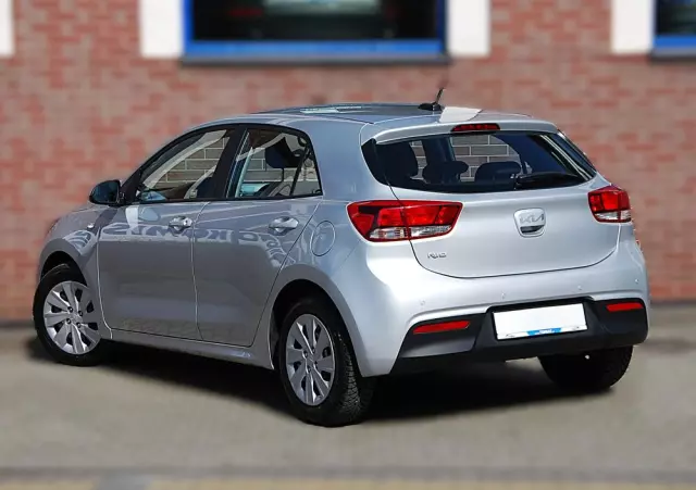 KIA Rio 1.2 M